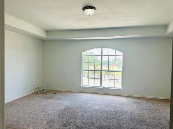 5903  Naravista Drive , Dallas Texas 75249