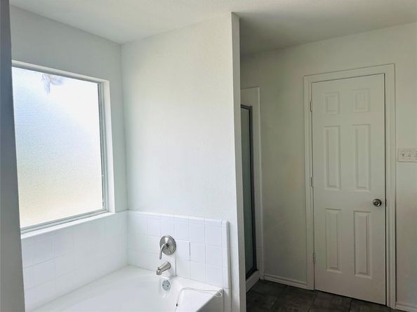 5903  Naravista Drive , Dallas Texas 75249