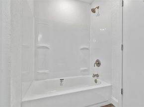 5326  Creek Valley Drive , Arlington Texas 76018