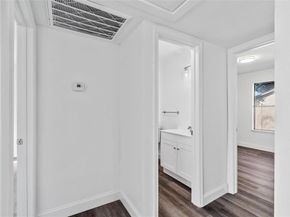 5326  Creek Valley Drive , Arlington Texas 76018