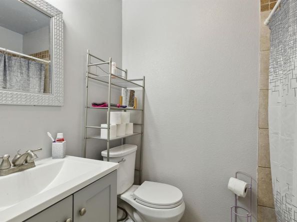 2010  Gross Road , Dallas Texas 75228