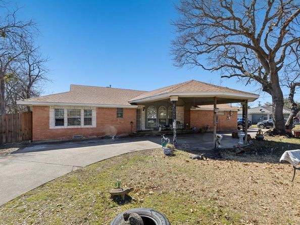 2010  Gross Road , Dallas Texas 75228