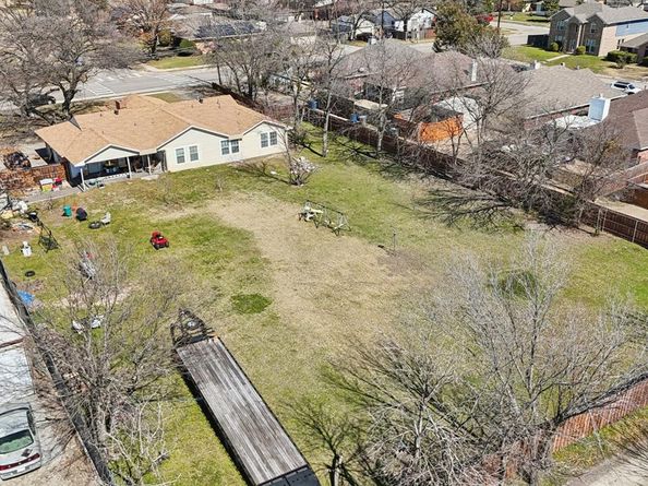 2010  Gross Road , Dallas Texas 75228