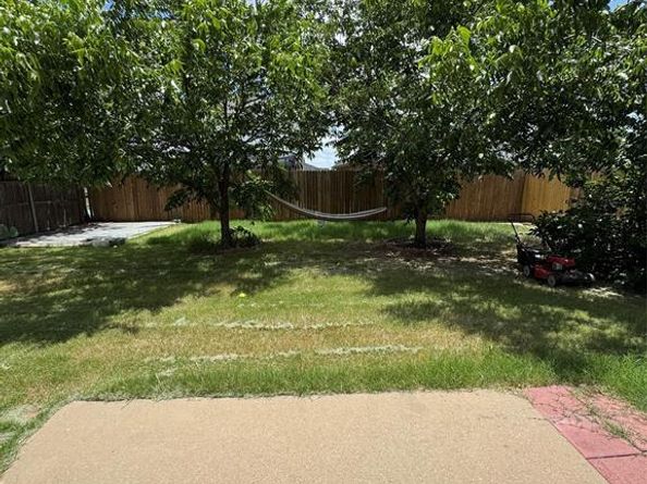 2100  Leandra Lane , Fort Worth Texas 76131