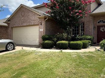 2100  Leandra Lane 