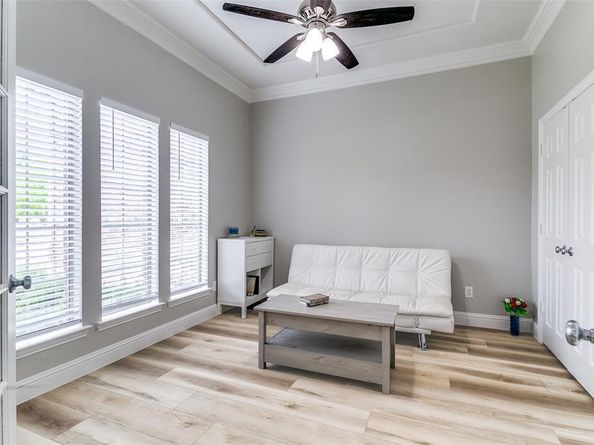 412  Red Castle Drive , Lewisville Texas 75056