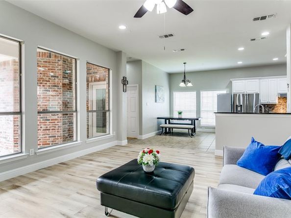 412  Red Castle Drive , Lewisville Texas 75056