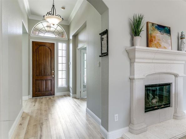 412  Red Castle Drive , Lewisville Texas 75056