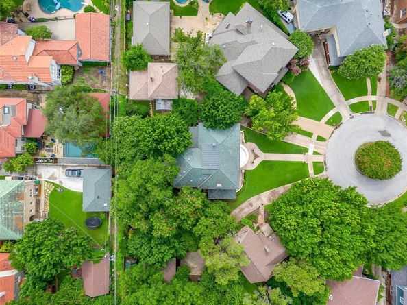 1945  Chatburn Court , Fort Worth Texas 76110