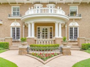1945  Chatburn Court , Fort Worth Texas 76110