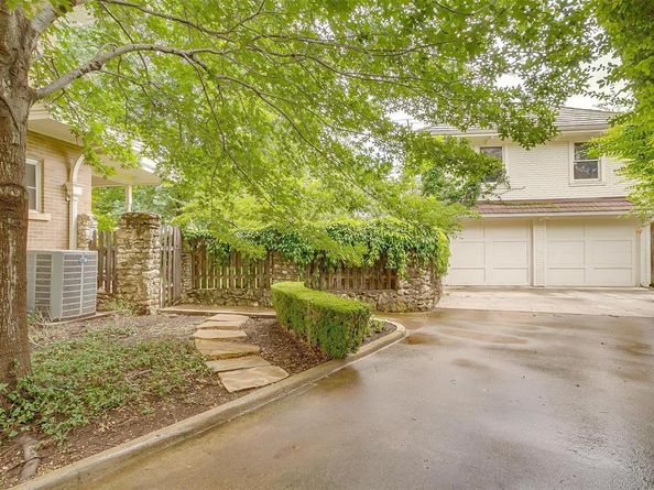 1945  Chatburn Court , Fort Worth Texas 76110