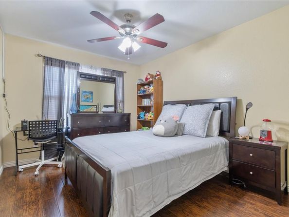 1003  Stonebrook Drive , Grand Prairie Texas 75052