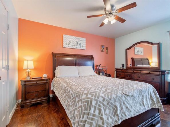 1003  Stonebrook Drive , Grand Prairie Texas 75052