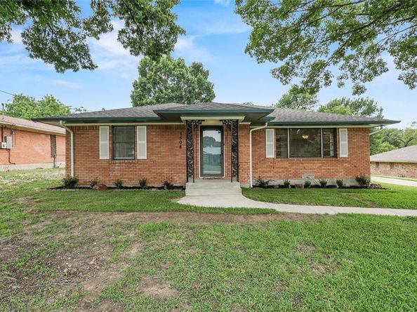 1508  Ross Avenue , Carrollton Texas 75006