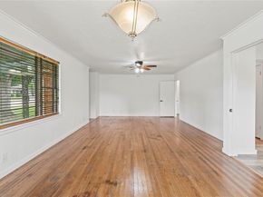1508  Ross Avenue , Carrollton Texas 75006