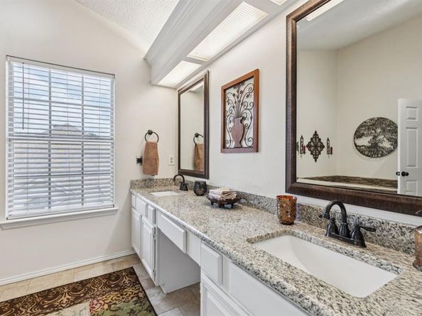 3412  Glade Creek  , Hurst Texas 76054