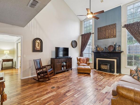 3412  Glade Creek  , Hurst Texas 76054