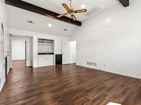 3005  Club Hill Drive , Garland Texas 75043