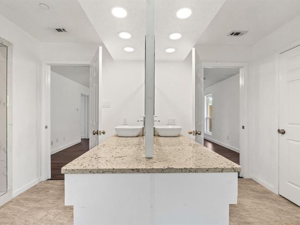 3005  Club Hill Drive , Garland Texas 75043