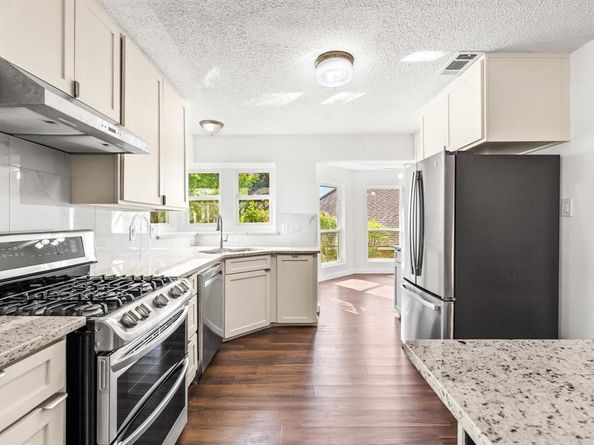 3005  Club Hill Drive , Garland Texas 75043