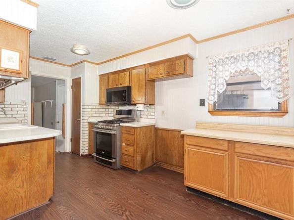 2026  Mars Drive , Garland Texas 75040