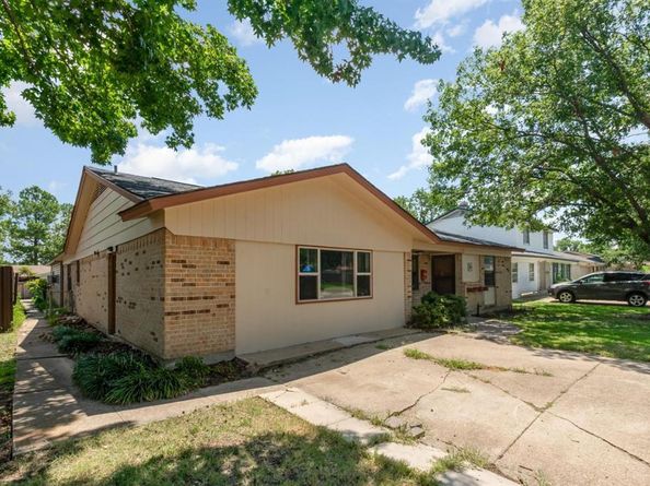 2026  Mars Drive , Garland Texas 75040