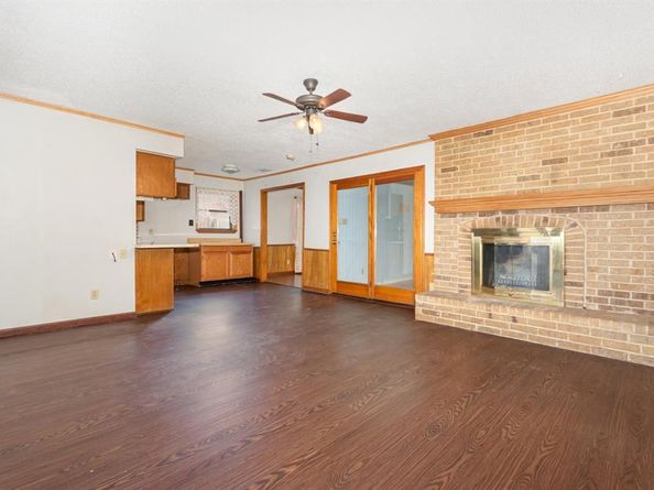 2026  Mars Drive , Garland Texas 75040