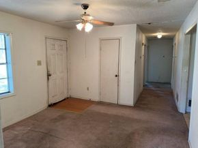 611 S Ruddell Street , Denton Texas 76205