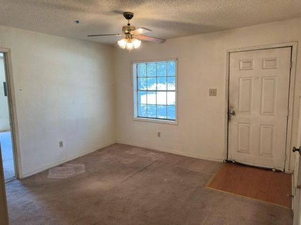 611 S Ruddell Street , Denton Texas 76205