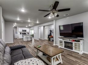 2805  Springdale Road , Fort Worth Texas 76111