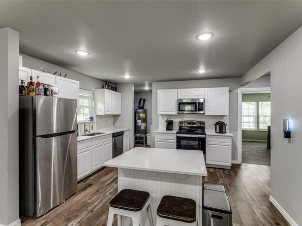 2805  Springdale Road , Fort Worth Texas 76111