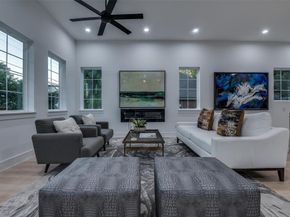 324 N Patton Avenue , Dallas Texas 75203