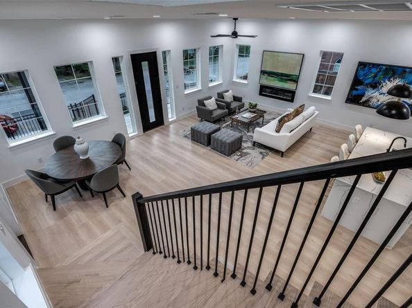 324 N Patton Avenue , Dallas Texas 75203