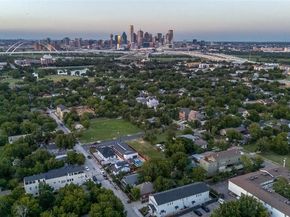 324 N Patton Avenue , Dallas Texas 75203