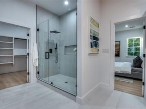 324 N Patton Avenue , Dallas Texas 75203