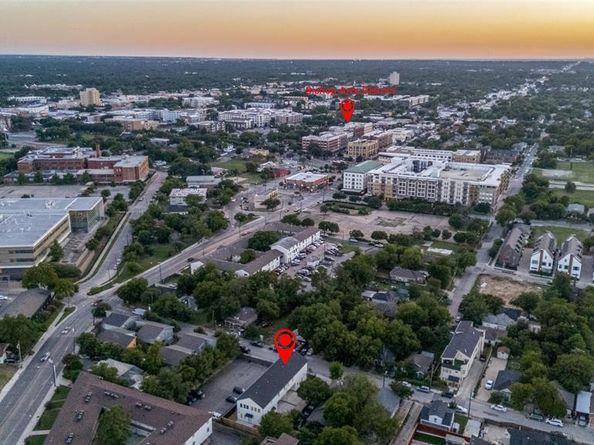 324 N Patton Avenue , Dallas Texas 75203