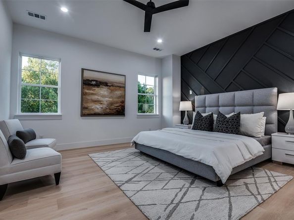 324 N Patton Avenue , Dallas Texas 75203