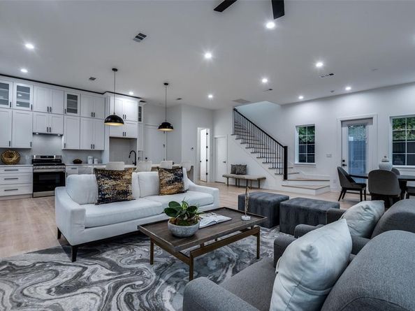 324 N Patton Avenue , Dallas Texas 75203
