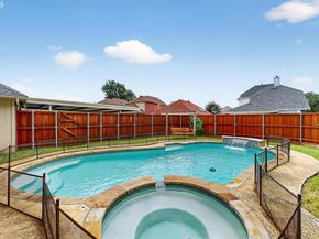 6809  Hominy Ridge , Rowlett Texas 75089