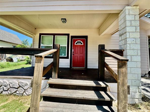 1315  Arlington Avenue , Fort Worth Texas 76104