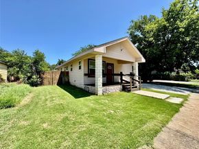 1315  Arlington Avenue , Fort Worth Texas 76104