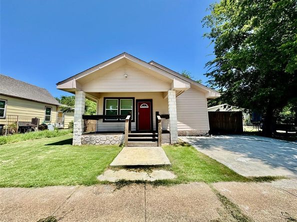 1315  Arlington Avenue , Fort Worth Texas 76104