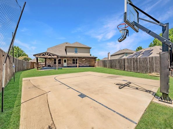 1816  Castle Creek Drive , Little Elm Texas 75068