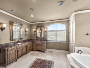 422  Mills Street , Fort Worth Texas 76102