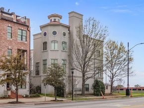422  Mills Street , Fort Worth Texas 76102