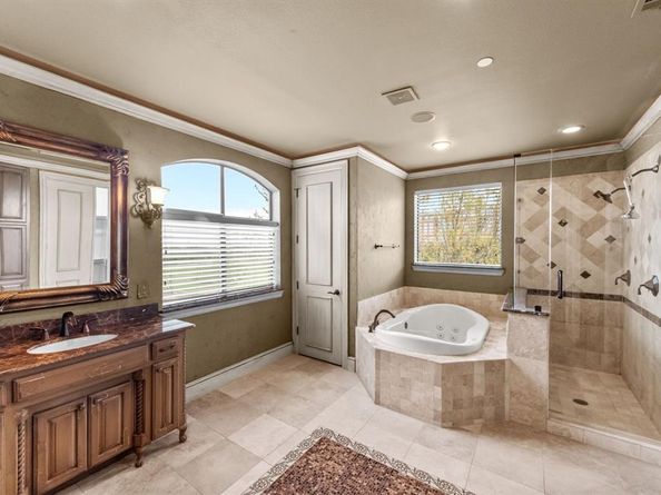 422  Mills Street , Fort Worth Texas 76102