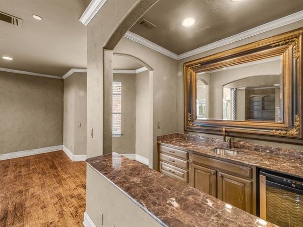 422  Mills Street , Fort Worth Texas 76102