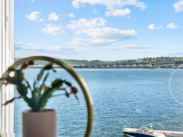 334 Lakeside Avenue S 406, Seattle, WA 98144 - For Sale