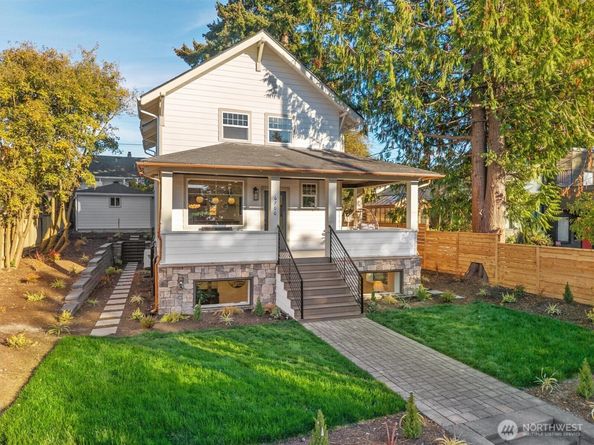 6706 Holly Place SW, Seattle WA 98136