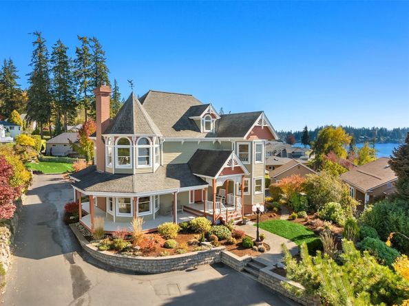17686 Fjord Drive NE, Poulsbo WA 98370